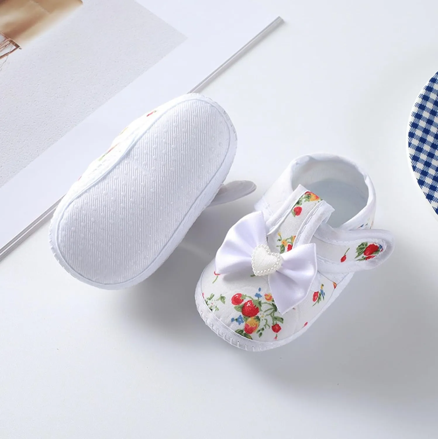 Baby Girls Sandals Cartoon Floral Print Bow Non-slip Tassel Flats Sandals Infant Soft First Walking Single Shoes