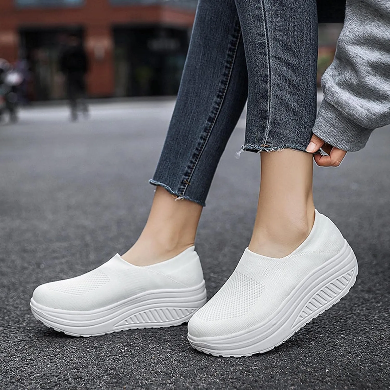 Black Walking Shoes Women Casual Mesh Breathable Sneakers Lightweight Sports Hiking Shoe Slip on Jogging Workout Sneaker Footwear