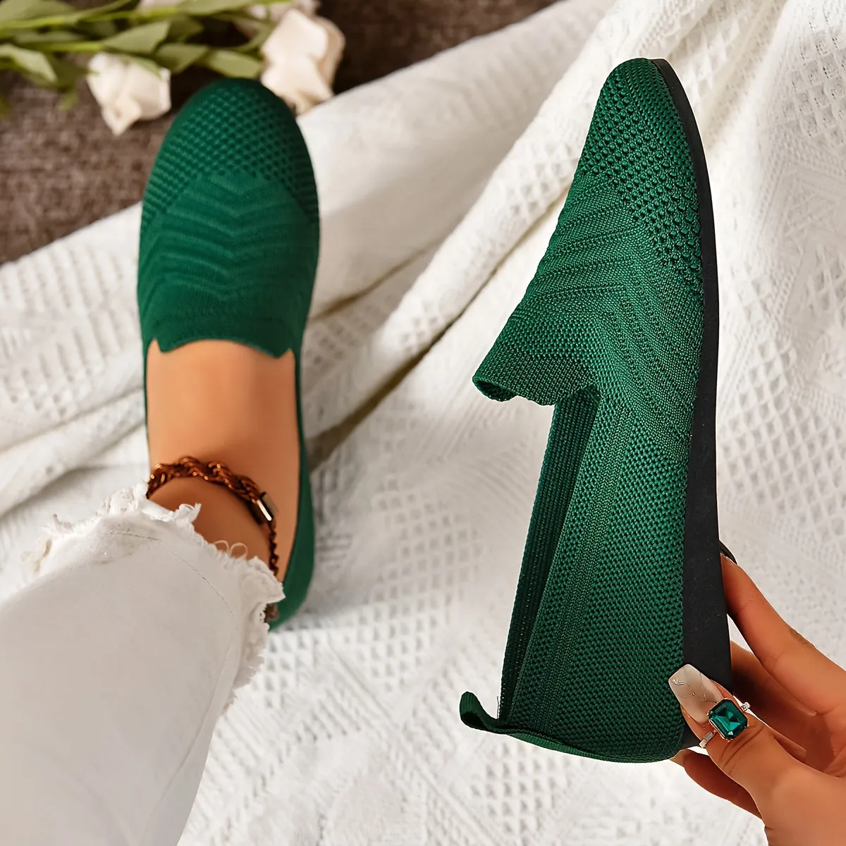 Breathable Womens Casual Knitted SlipOn Flats