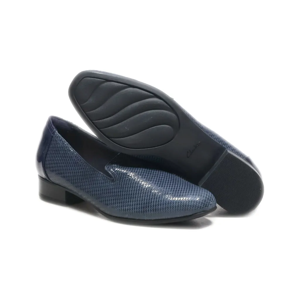 Clarks Loafers Fabric Blue Colour For Women