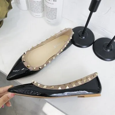 classics brand women flat shoes rivets wedding shoes patent leather black nude shoes pointed toe flat shoes