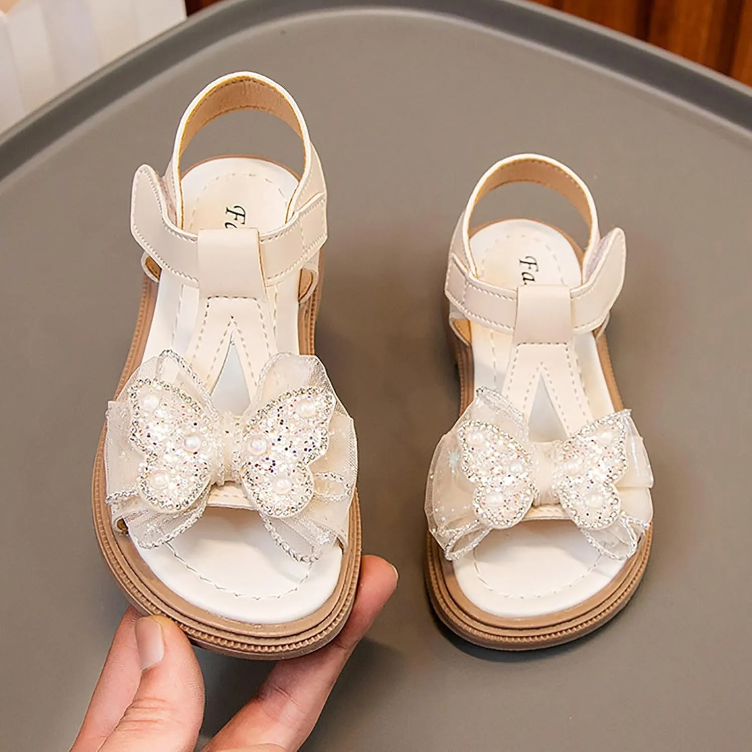 Girls Dress Sandals Kids Summer Pearls Bowknot Open Toe Ankle Straps Princess Flat Sandal Wedding Flower Girl Shoes