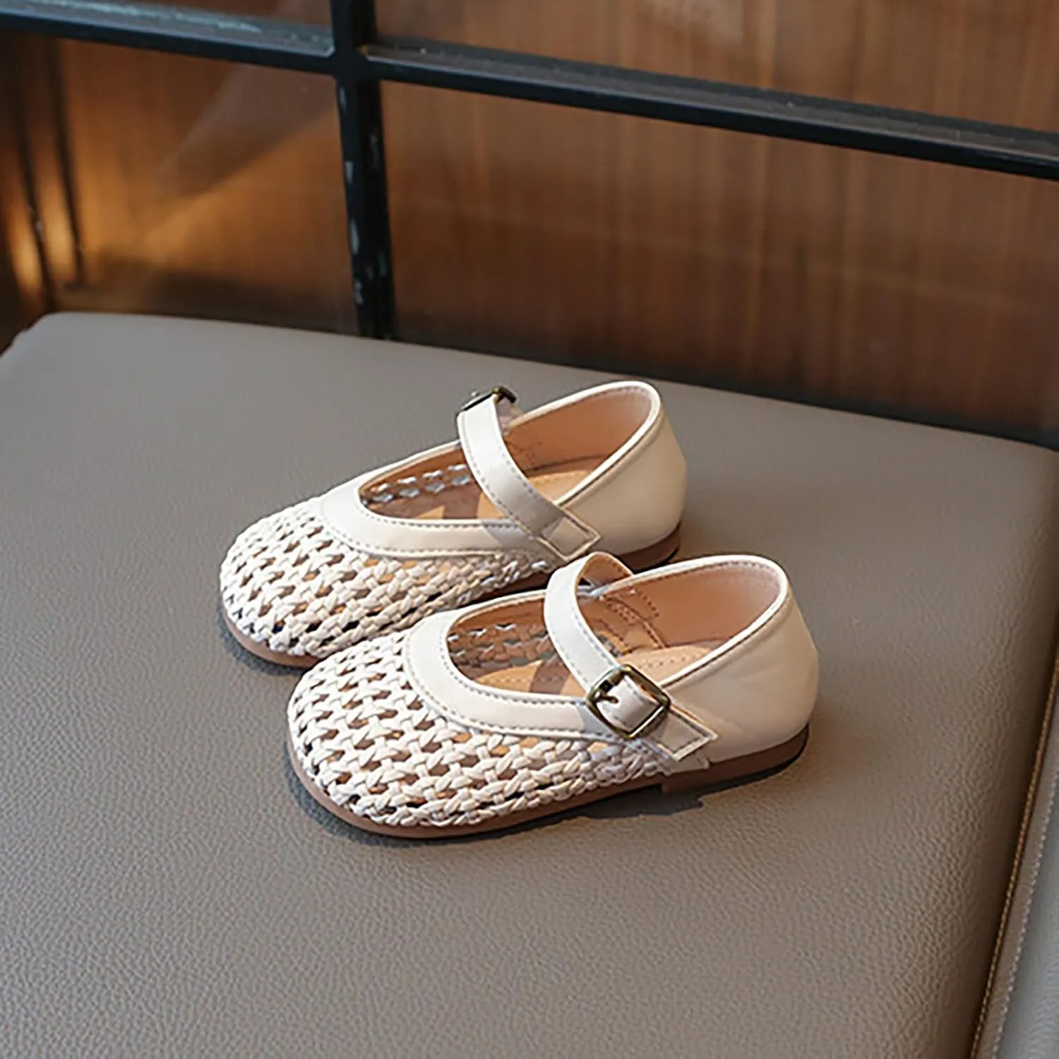 Girls Leather Sandals Close Toe Non Slip Adjustable Straps Flats Outdoor Shoes Kids Cute Summer School Sandals