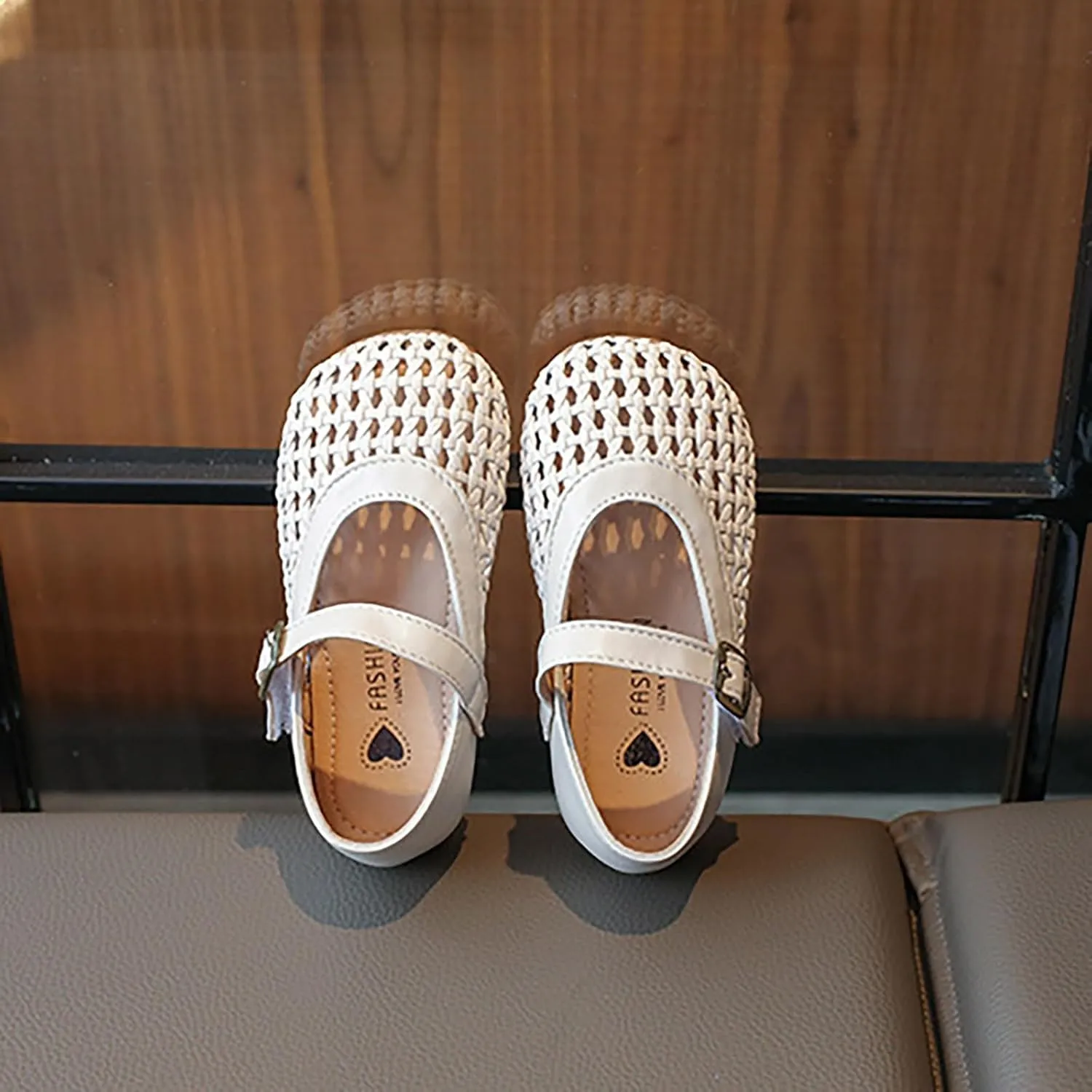 Girls Leather Sandals Close Toe Non Slip Adjustable Straps Flats Outdoor Shoes Kids Cute Summer School Sandals