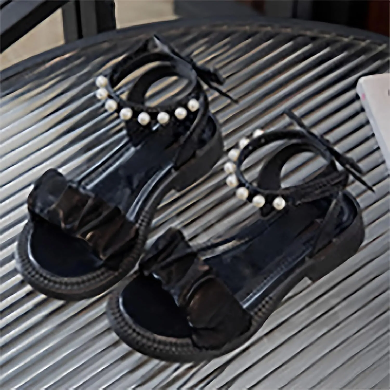 Girls Low Heel Sandals Pearl Ankle Strap Open Toe Lightweight Sandals Kids Cute Princess Shoes Dress up Wedding Outdoor