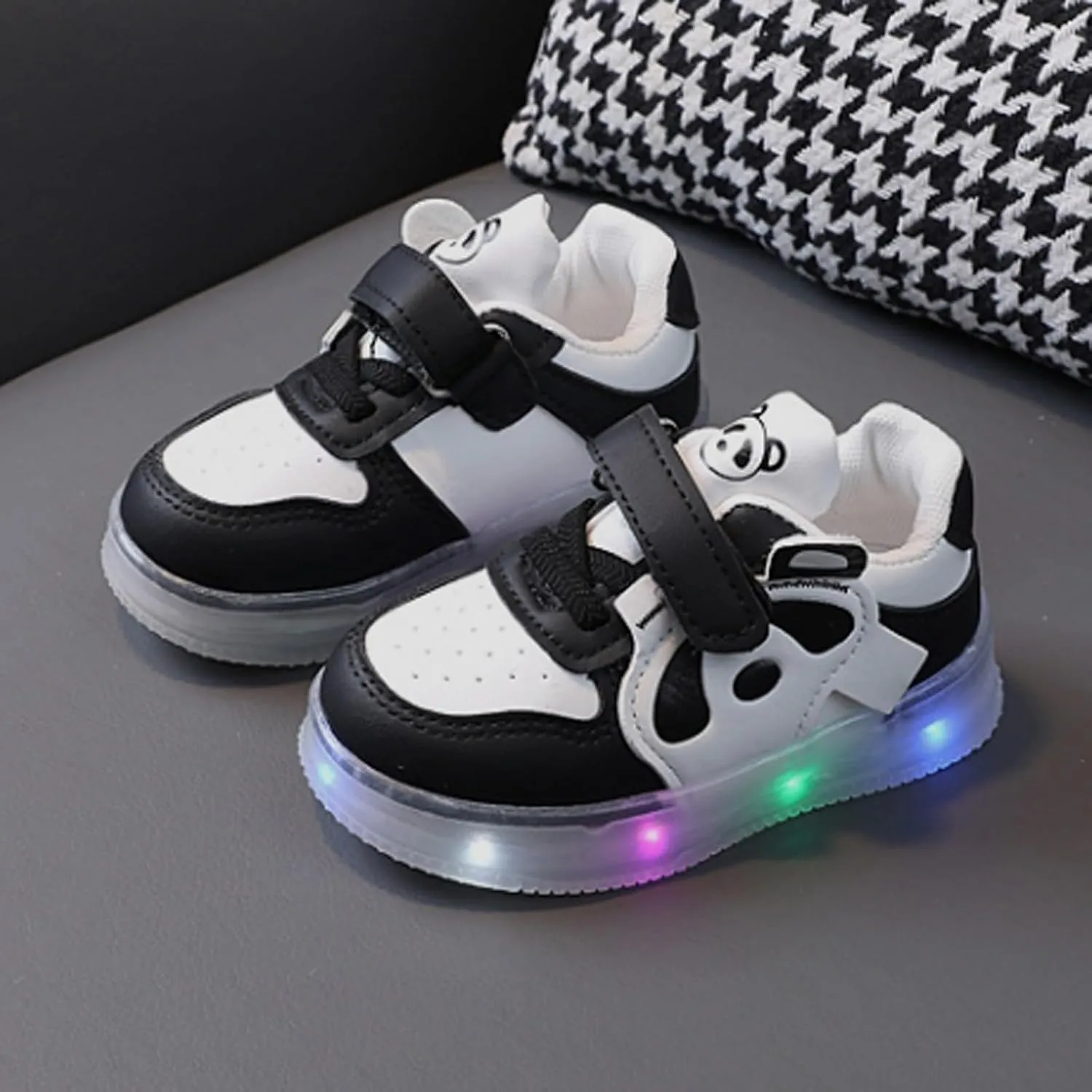 Girls' Sneakers Boys Girls Shoes Kids Tennis Athletic Running Walking Lightweight Light Up Sneakers for Little Kid
