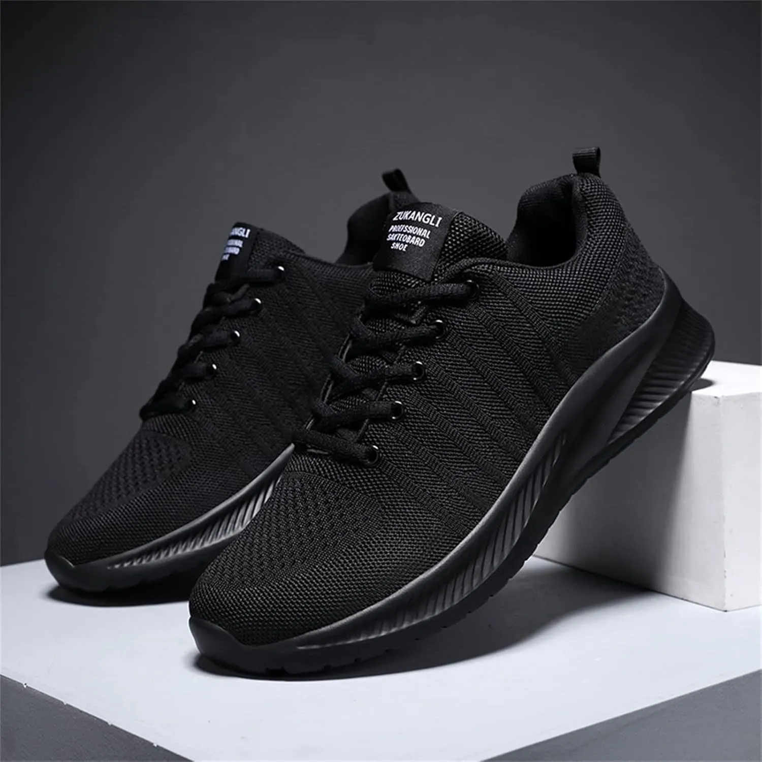 Men's Comfortable Stretch Workout Shoes Lace Up Lightweight Breathable Fashion Sneaker Casual Stretch Sneaker