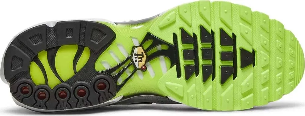 Nike Air Max Plus 'Reflective Logo' (2022)