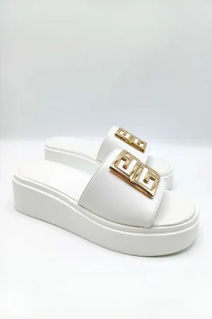 Noemi C Shaped Gold Broach Large Band Flatform Sliders in White