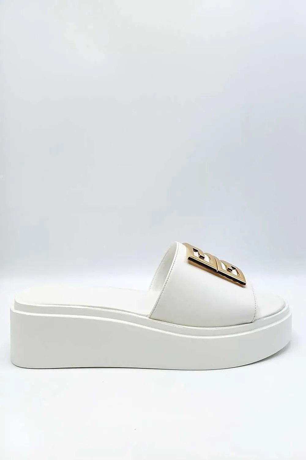 Noemi C Shaped Gold Broach Large Band Flatform Sliders in White