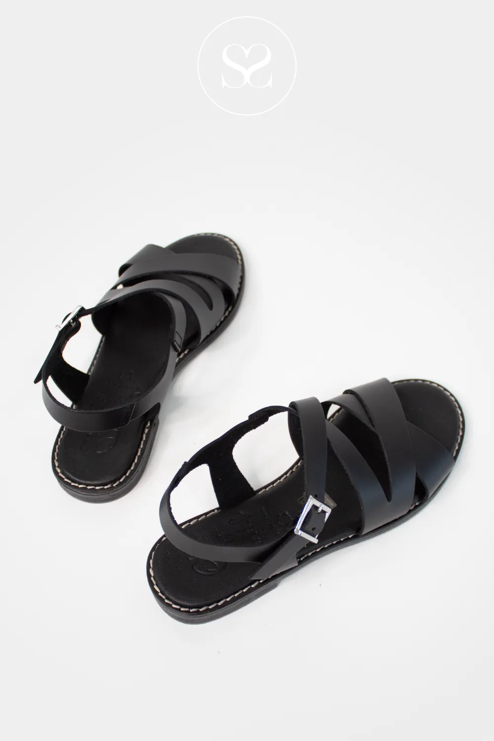 OH MY SANDALS 5572 BLACK LEATHER FLAT SANDALS