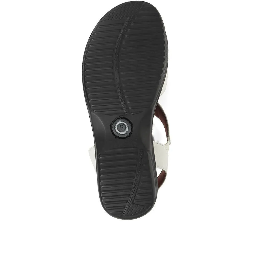 Wide Fit Sling-Back Leather Sandals - KF31001 / 317 808